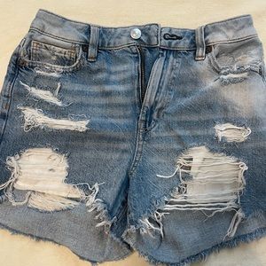 American eagle mom short size : 0